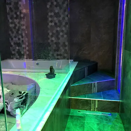 דירה Luxury אסיסי